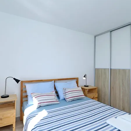 Apartment By The Sea Mandre, Pag - 24320 *