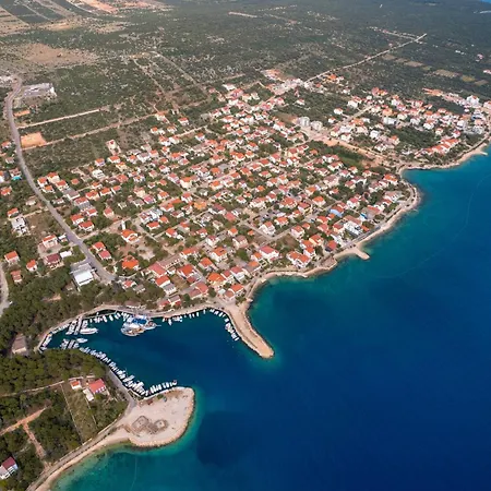 By The Sea Mandre, Pag - 24320 Apartment Kolan